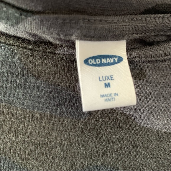 Old Navy Luxe Camo Crew Neck Tee - Picture 4 of 4